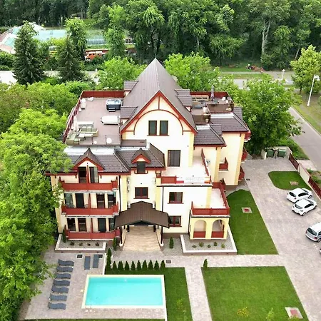 Lakeside Apartment